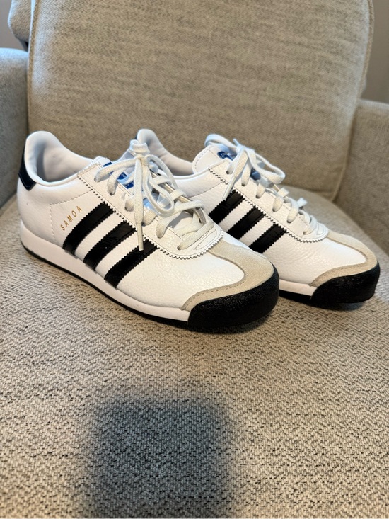 adidas Shoes - adidas White & Black Samoa Retro Sneakers